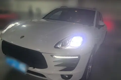 Porsche Macan 2016