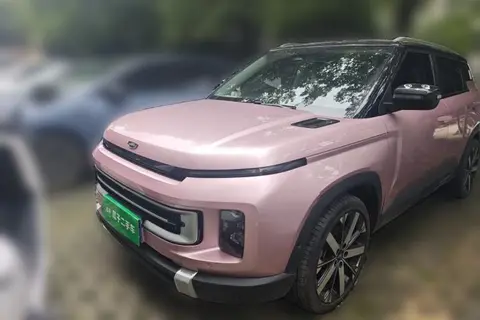 Geely ICON 2023