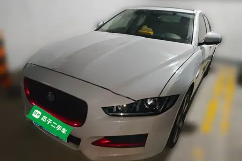 Jaguar XE 2016