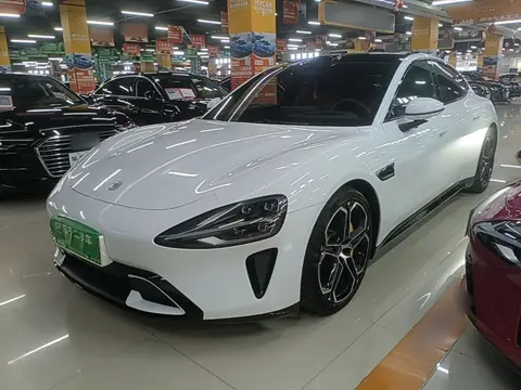 Xiaomi SU7 2024