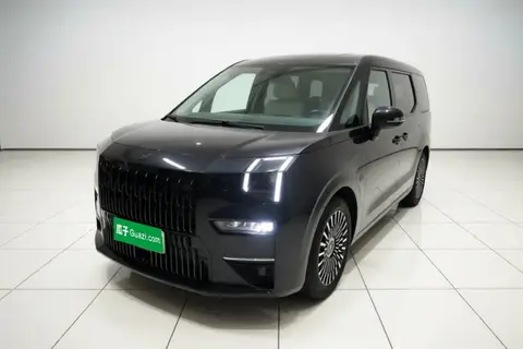 ZEEKR 009 2023