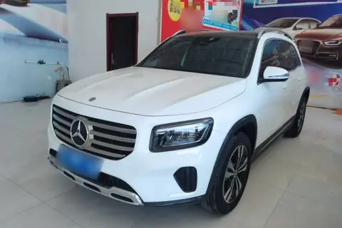 Mercedes-Benz GLB 2023