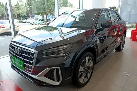 Audi Q2L 2025