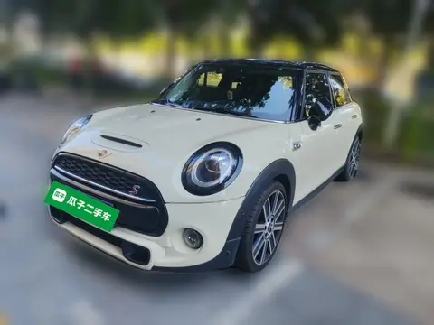 MINI MINI 2020
