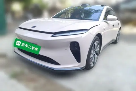 NIO ET5 2025