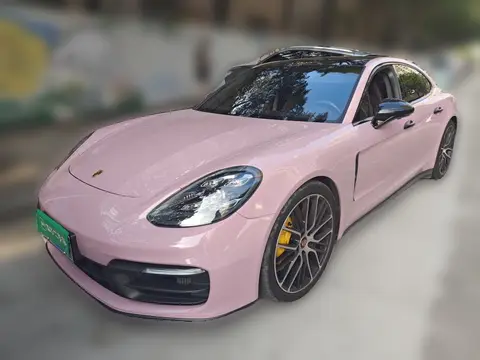 Porsche Panamera 2023