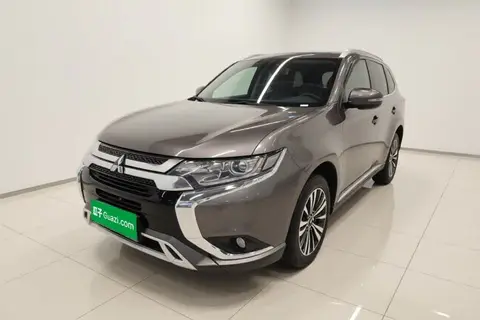 Mitsubishi Outlander 2021