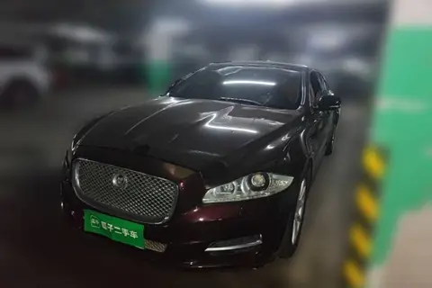 Jaguar XJ 2013