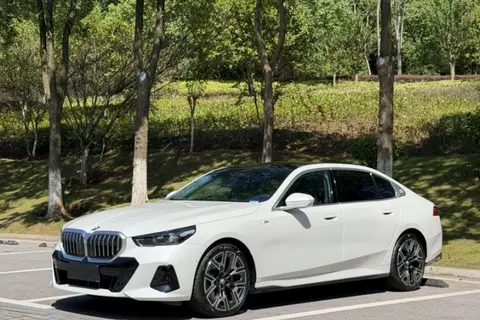 BMW 5 Series 2024
