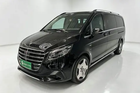 Mercedes-Benz V-Class 2024