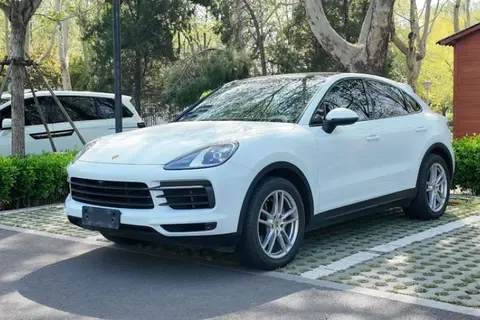 Porsche Cayenne 2021