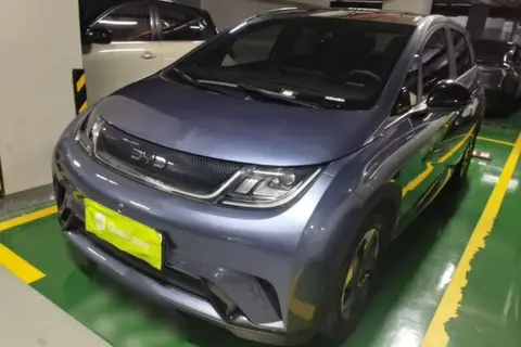 BYD Dolphin 2024