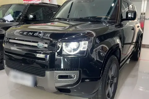 Land Rover Defender 2023