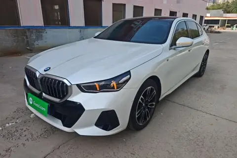 BMW 5 Series 2025