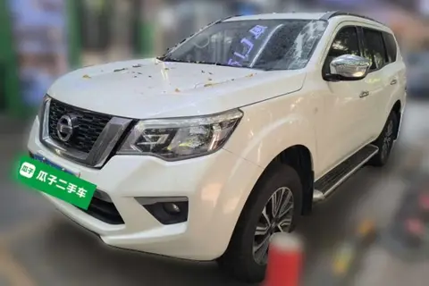 Nissan Terra 2019