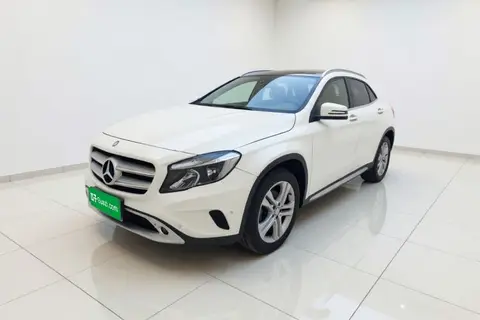 Mercedes-Benz GLA 2016