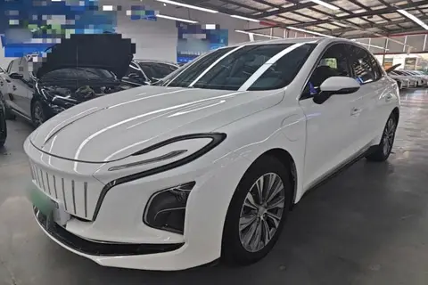 Hongqi E-QM5 2024