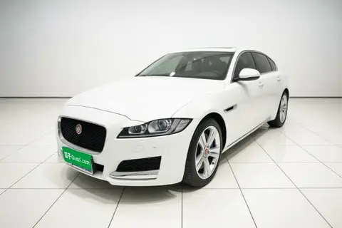 Jaguar XFL 2020