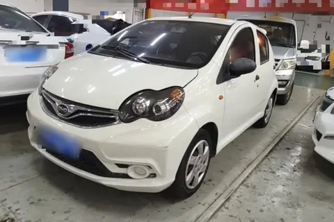 BYD F0 2015