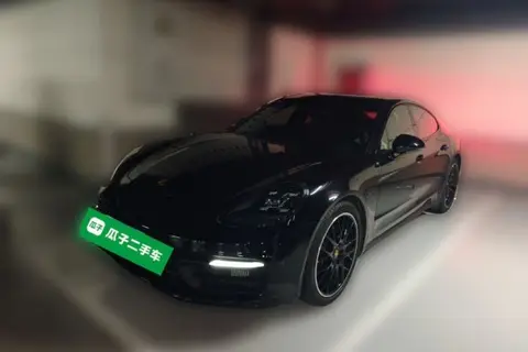 Porsche Panamera 2022