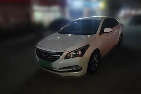 Hyundai Mistra 2014