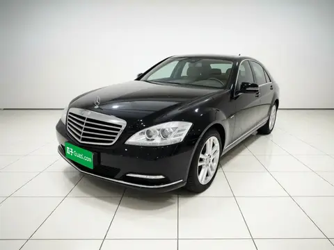 Mercedes-Benz S-Class 2010