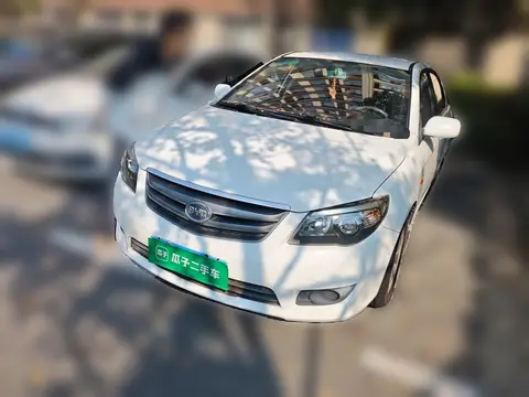 BYD L3 2015