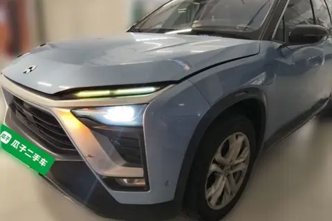 NIO ES8 2018