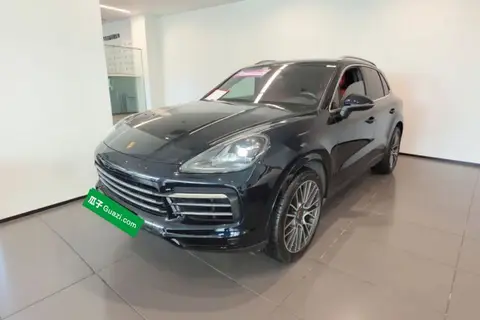 Porsche Cayenne 2021