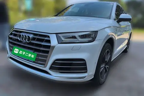 Audi Q5L 2019