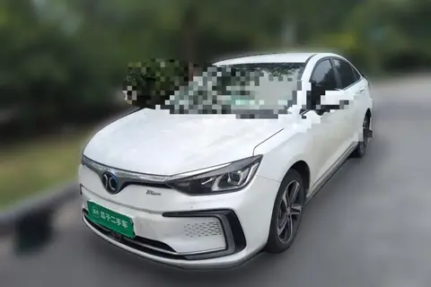 BAIC Beijing EU5 2021