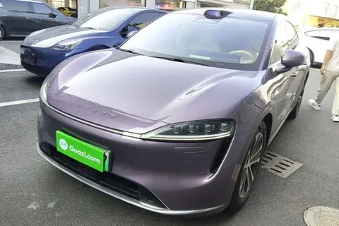 Luxeed Luxeed R7 2024