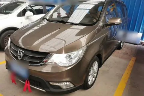 Baojun 730 2015