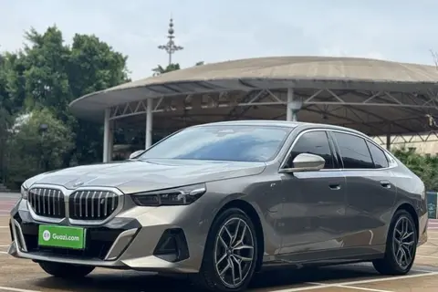 BMW i5 2024