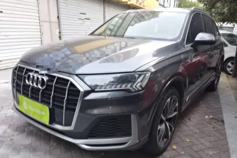 Audi Q7 2021
