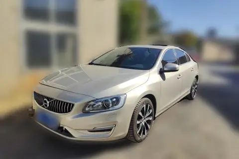 Volvo S60 2019