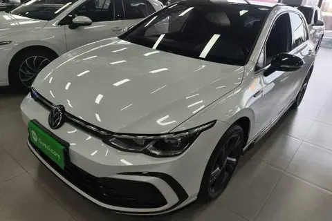 Volkswagen Golf 2024