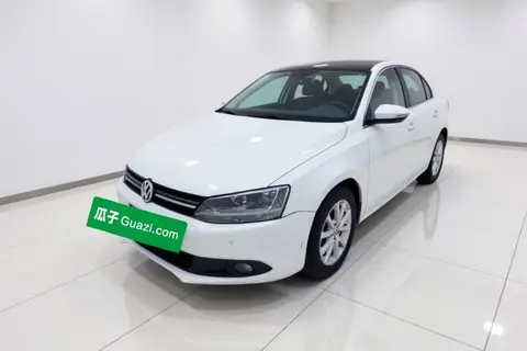 Volkswagen Sagitar 2013