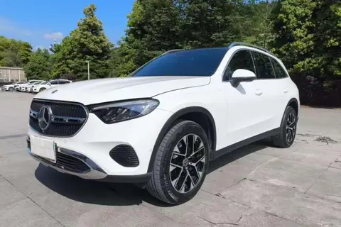 Mercedes-Benz GLC 2023