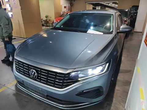Volkswagen Passat 2022