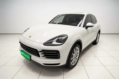 Porsche Cayenne 2021