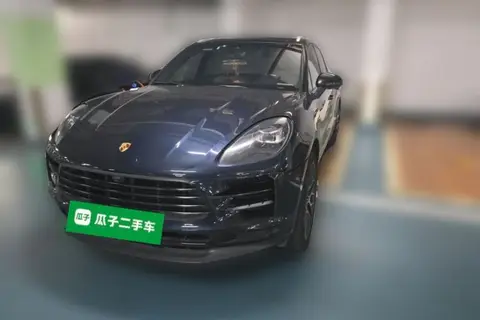 Porsche Macan 2021