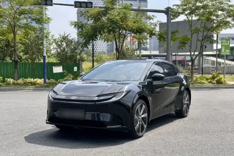 Toyota bZ5 2025
