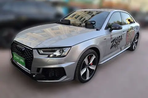 Audi A4L 2018