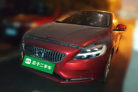 Volvo V40 2016