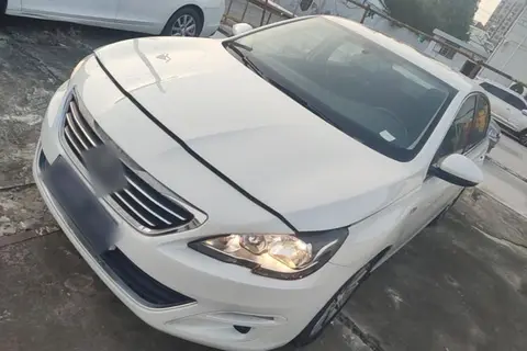 Peugeot 408 2016