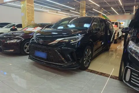 Toyota Granvia 2023
