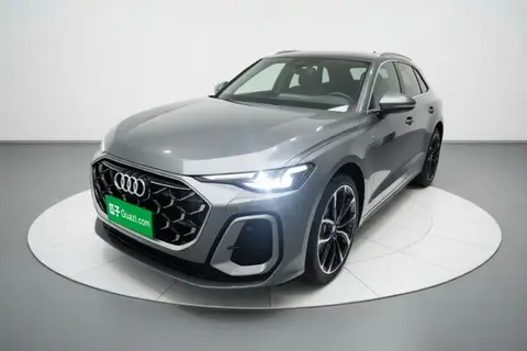 Audi Q5L 2025