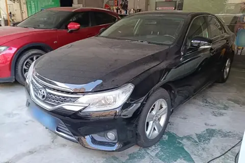 Toyota Reiz 2015