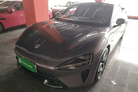 Xiaomi SU7 2025